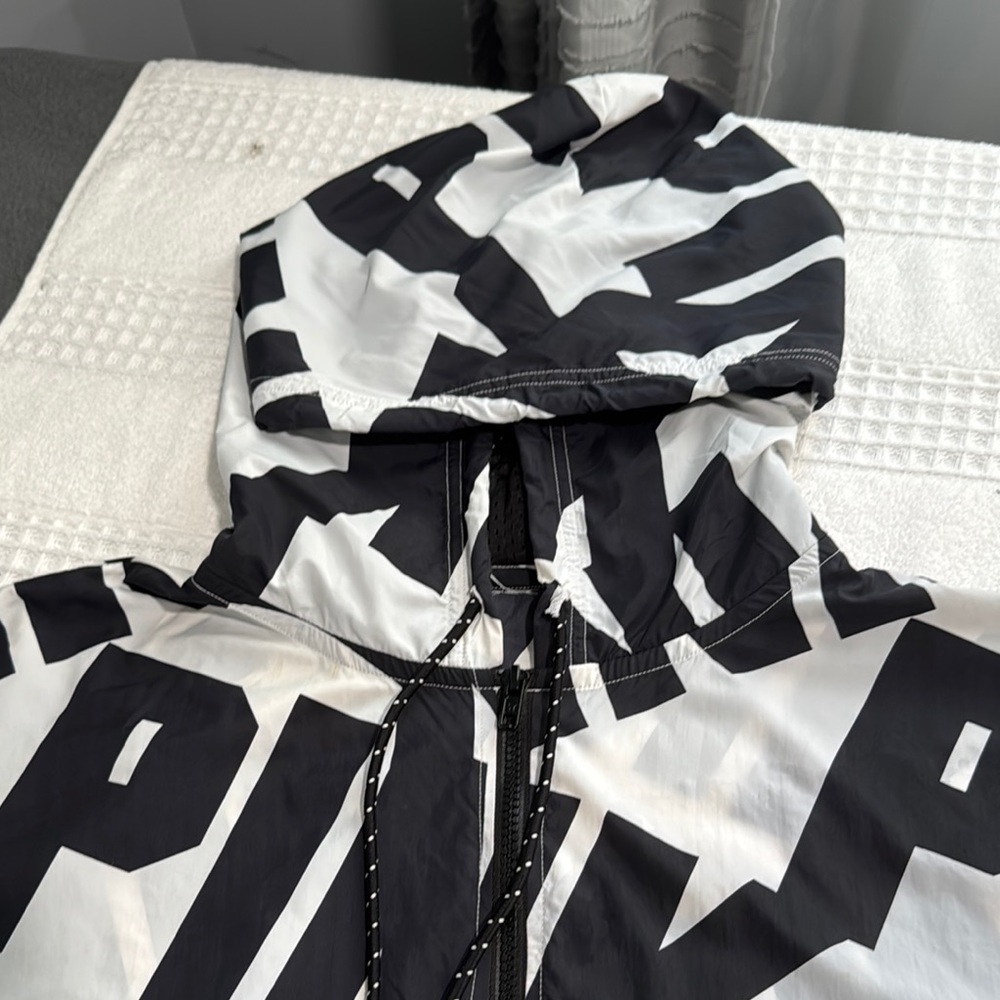 PINK Victoria's Secret Black and White Hoodie WinBreaker not sizes on tag - Picture 3 of 11